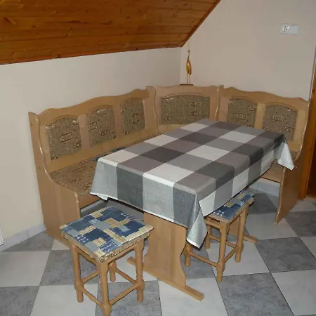 Апартаменты Balatonmariafurdo 6 *